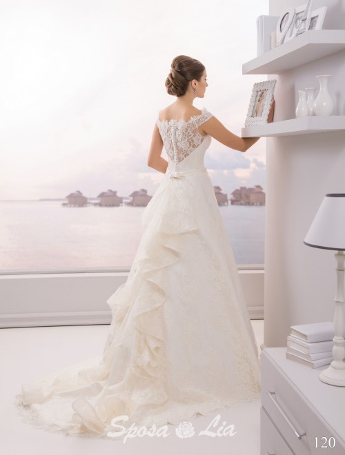 https://www.sposa-lia.com/images/stories/virtuemart/product/120 (3).jpg